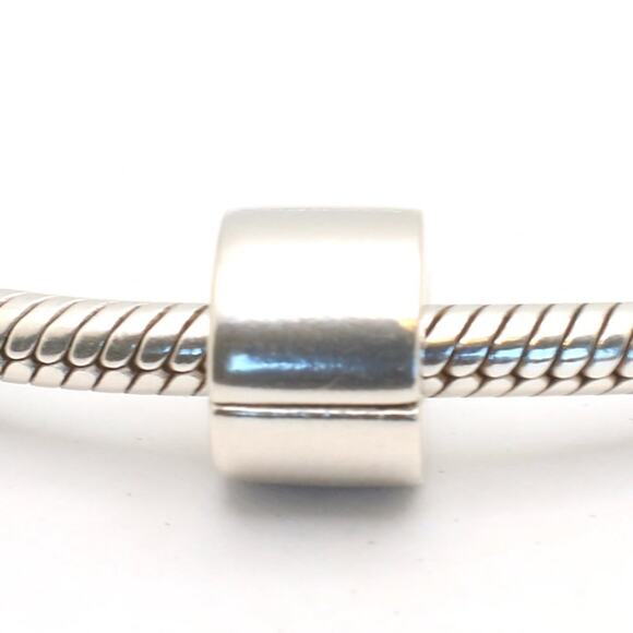 Authentic PANDORA Smooth Plain Clip - 790138 - Picture 4 of 11